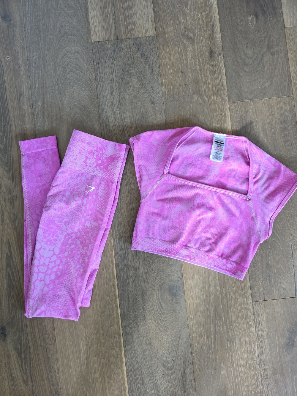 Gymshark Pink Patterned Women's Top LIKE NEW!